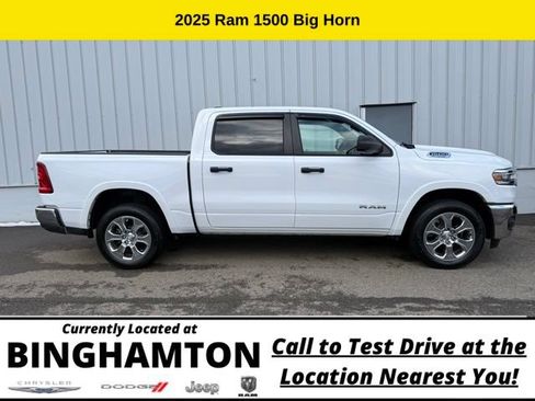 Used 2025 RAM 1500 Big Horn AWD/4WD image 3
