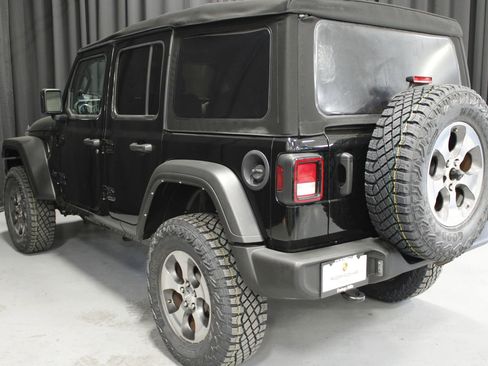 Used 2022 Jeep Wrangler Unlimited Sport AWD/4WD image 14
