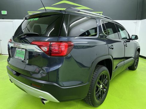 Used 2018 GMC Acadia SLT w/ LPO, Floor Liner Package FWD image 10