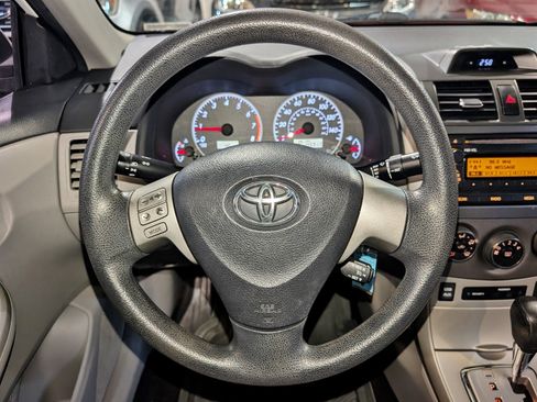 Used 2012 Toyota Corolla LE image 30