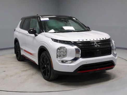 Used 2023 Mitsubishi Outlander Ralliart image 1