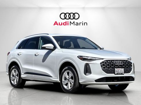 Used 2025 Audi Q5 Premium w/ Convenience Package AWD/4WD image 7