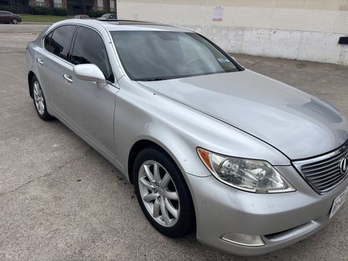 Used 2008 Lexus LS 460 RWD image 3