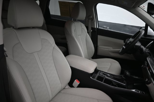 Used 2026 Kia Sorento S FWD image 19