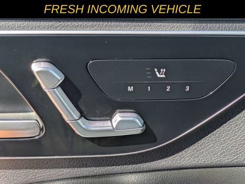 Used 2025 Mercedes-Benz C 300 4MATIC Sedan image 18