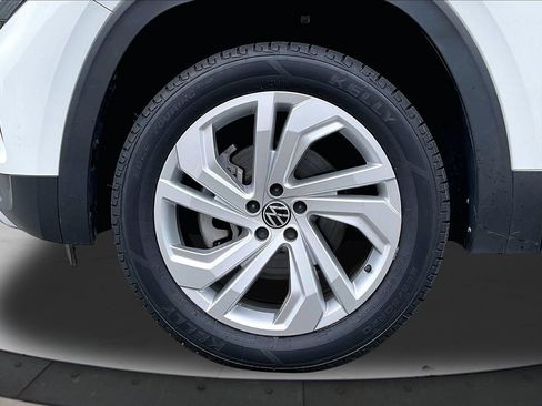 Used 2023 Volkswagen Atlas SE FWD image 35