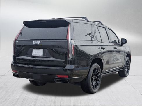 Used 2024 Cadillac Escalade Sport Platinum w/ LPO, ONYX Package image 6