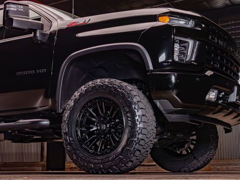 Used 2022 Chevrolet Silverado 2500 LTZ w/ LTZ Plus Package AWD/4WD image 15