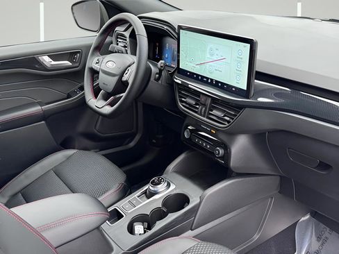 New 2026 Ford Escape ST-Line w/ Tech Pack #1 FWD image 6