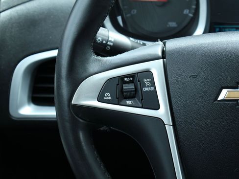 Used 2017 Chevrolet Equinox LT w/ Convenience Package image 22