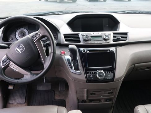 Used 2015 Honda Odyssey EX-L image 17