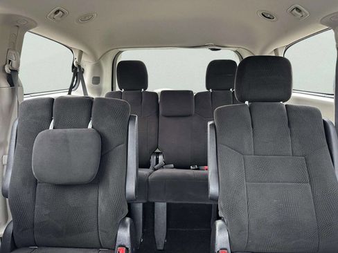 Used 2014 Dodge Grand Caravan SE w/ Quick Order Package 29E SE FWD image 28