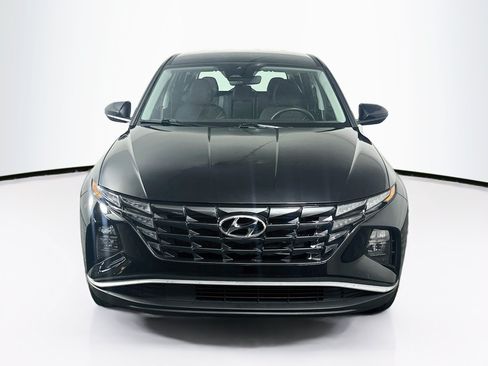 Used 2024 Hyundai Tucson SE FWD image 2