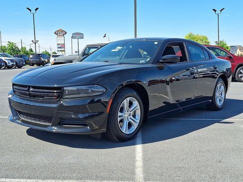 Used 2023 Dodge Charger SXT image 3