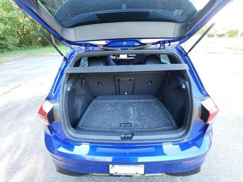 Used 2024 Volkswagen Golf R AWD/4WD image 33