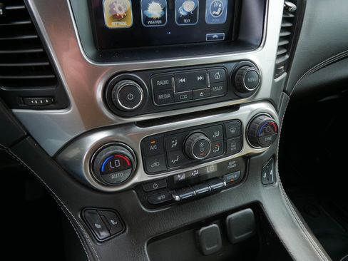 Used 2019 Chevrolet Tahoe LT AWD/4WD image 32