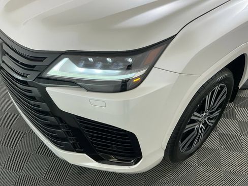 Used 2023 Lexus LX 600 4WD w/ Appearance Package image 9