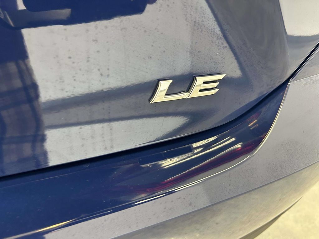 Used 2026 Toyota Camry LE FWD image 11