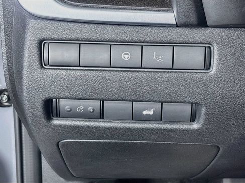 Used 2023 Nissan Rogue Platinum w/ Platinum Premium Package FWD image 10