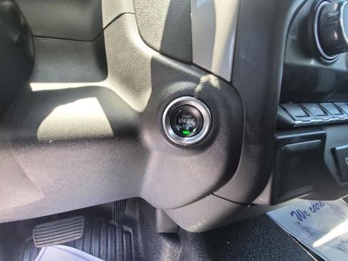 Used 2025 Chevrolet Silverado 1500 W/T RWD image 17