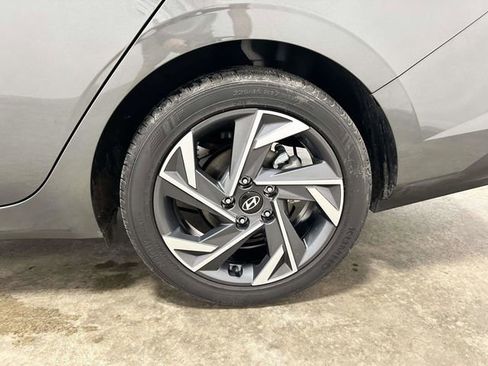 Certified 2025 Hyundai Elantra Sport FWD image 7