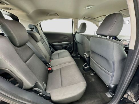 Used 2019 Honda HR-V LX image 17