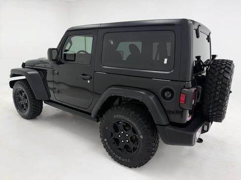 Used 2023 Jeep Wrangler Sport AWD/4WD image 37