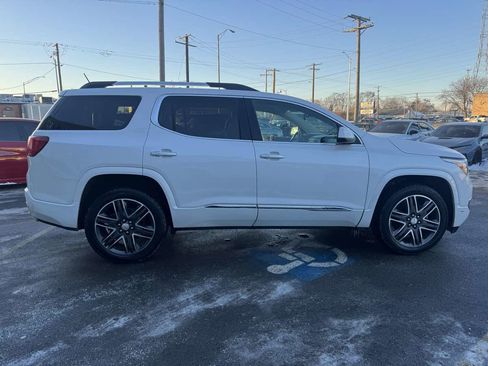 Used 2017 GMC Acadia Denali image 4