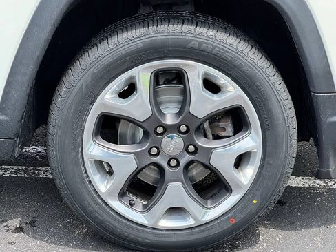 Used 2019 Jeep Compass Limited AWD/4WD image 45