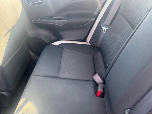 Used 2021 Nissan Versa SV image 10