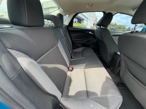 Used 2014 Ford Focus SE FWD image 38