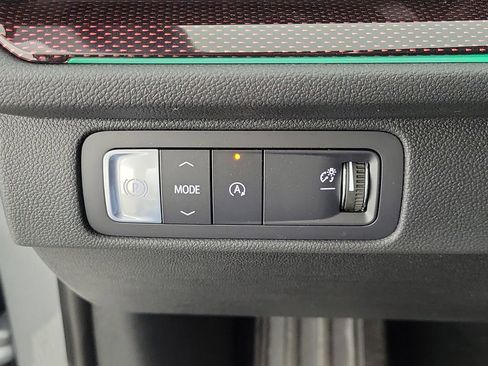 New 2026 Chevrolet Traverse RS w/ LPO, Illumination Package FWD image 24