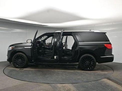 Used 2019 Lincoln Navigator L Reserve image 50