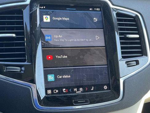 Used 2024 Volvo XC90 B6 Plus w/ Protection Package image 27