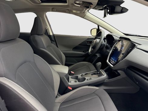 Used 2025 Subaru Crosstrek 2.5i Premium AWD/4WD image 41