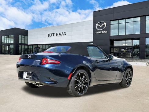 New 2026 MAZDA MX-5 Miata Grand Touring RWD image 3