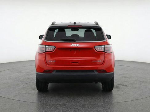 Used 2025 Jeep Compass Limited image 7