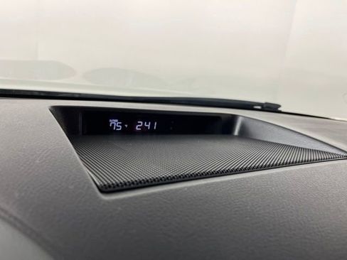 Used 2017 Toyota Sequoia Platinum RWD image 30