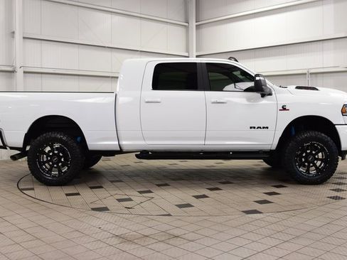 Used 2024 RAM 2500 Laramie w/ Night Edition image 8