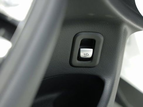 Used 2021 Mercedes-Benz GLC 300 image 31