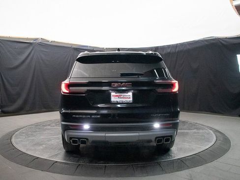Used 2024 GMC Acadia Elevation image 11