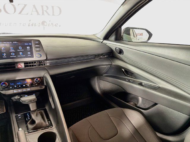 Used 2025 Hyundai Elantra Sport FWD image 26