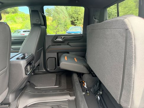 New 2026 GMC Sierra 2500 AT4 AWD/4WD image 11