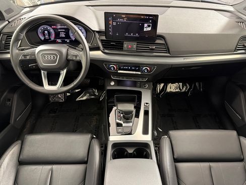 Used 2023 Audi Q5 2.0T Premium Plus w/ Premium Plus Package AWD/4WD image 12