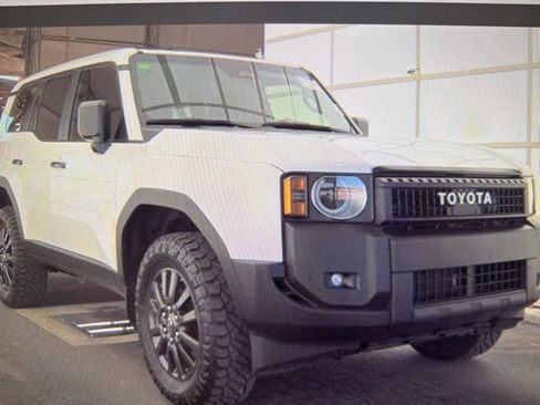 Used 2024 Toyota Land Cruiser 1958 image 5