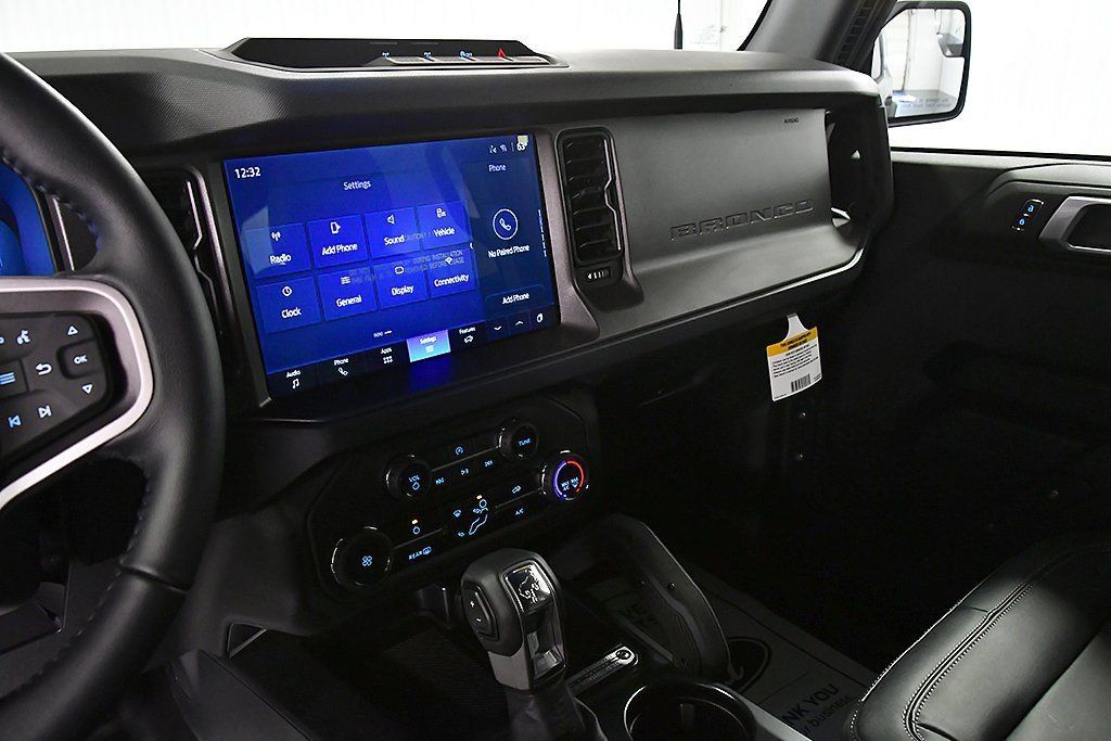 New 2025 Ford Bronco Big Bend w/ Black Diamond Package AWD/4WD image 20
