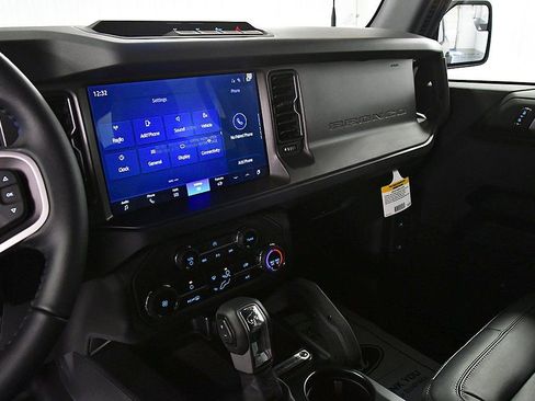 New 2025 Ford Bronco Big Bend w/ Black Diamond Package AWD/4WD image 20