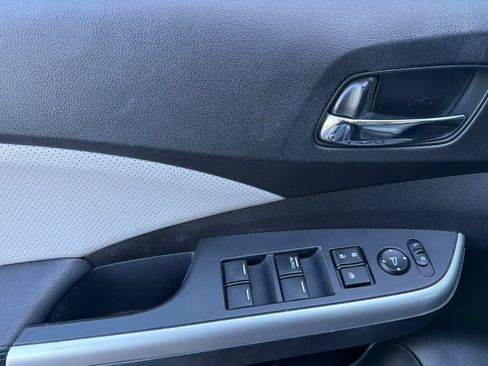 Used 2016 Honda CR-V Touring image 10