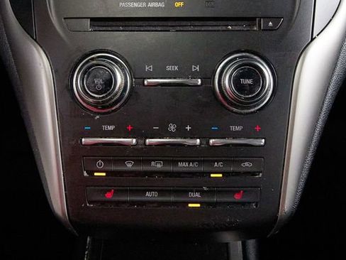 Used 2015 Lincoln MKC FWD image 10
