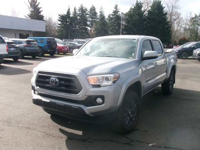 Used 2023 Toyota Tacoma SR5 w/ Technology Package